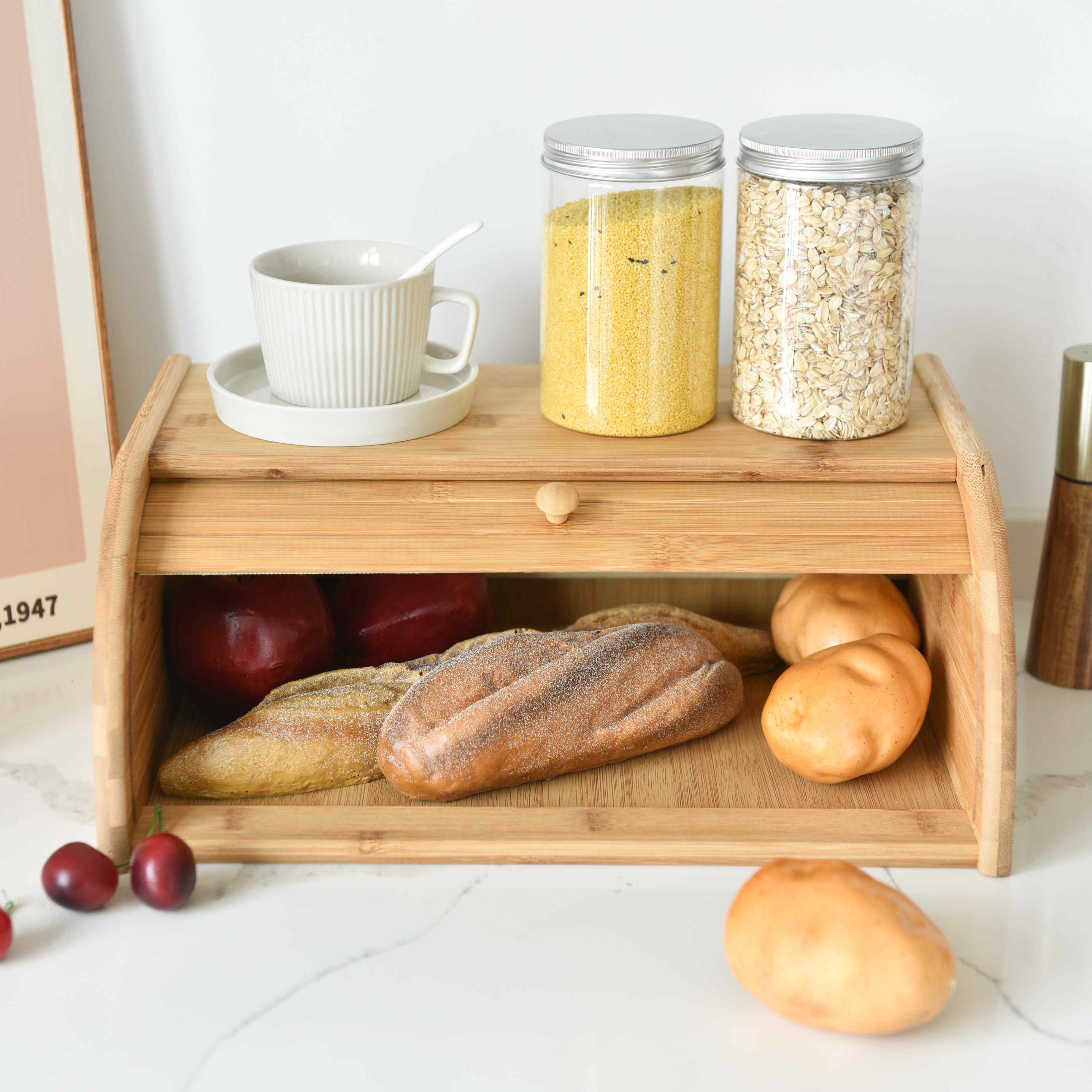 Natural Bamboo Bread Box with Cutting Board