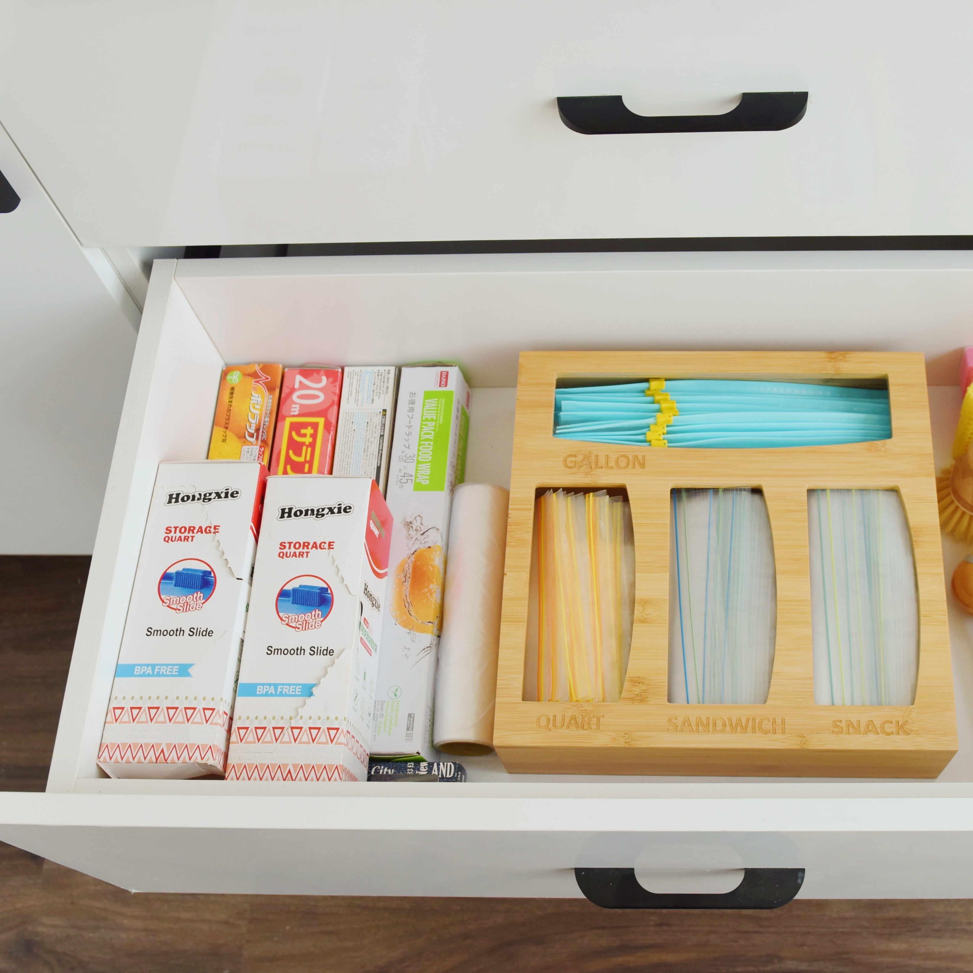 Bamboo Adjustable Drawer Divider Organizer for Kitchen / Bathroom –  GreenLivingLife